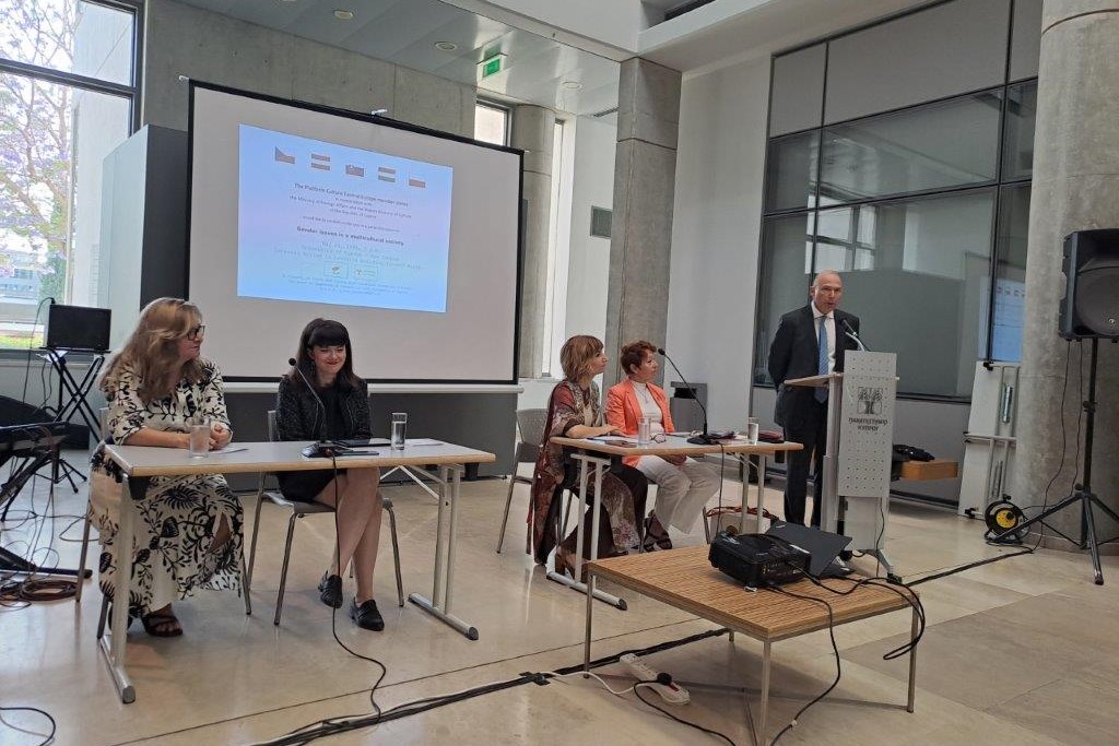 V Nikózii sa konalo ďalšie spoločné podujatie SKP - panelová diskusia "Gender issues in a multicultural society“.