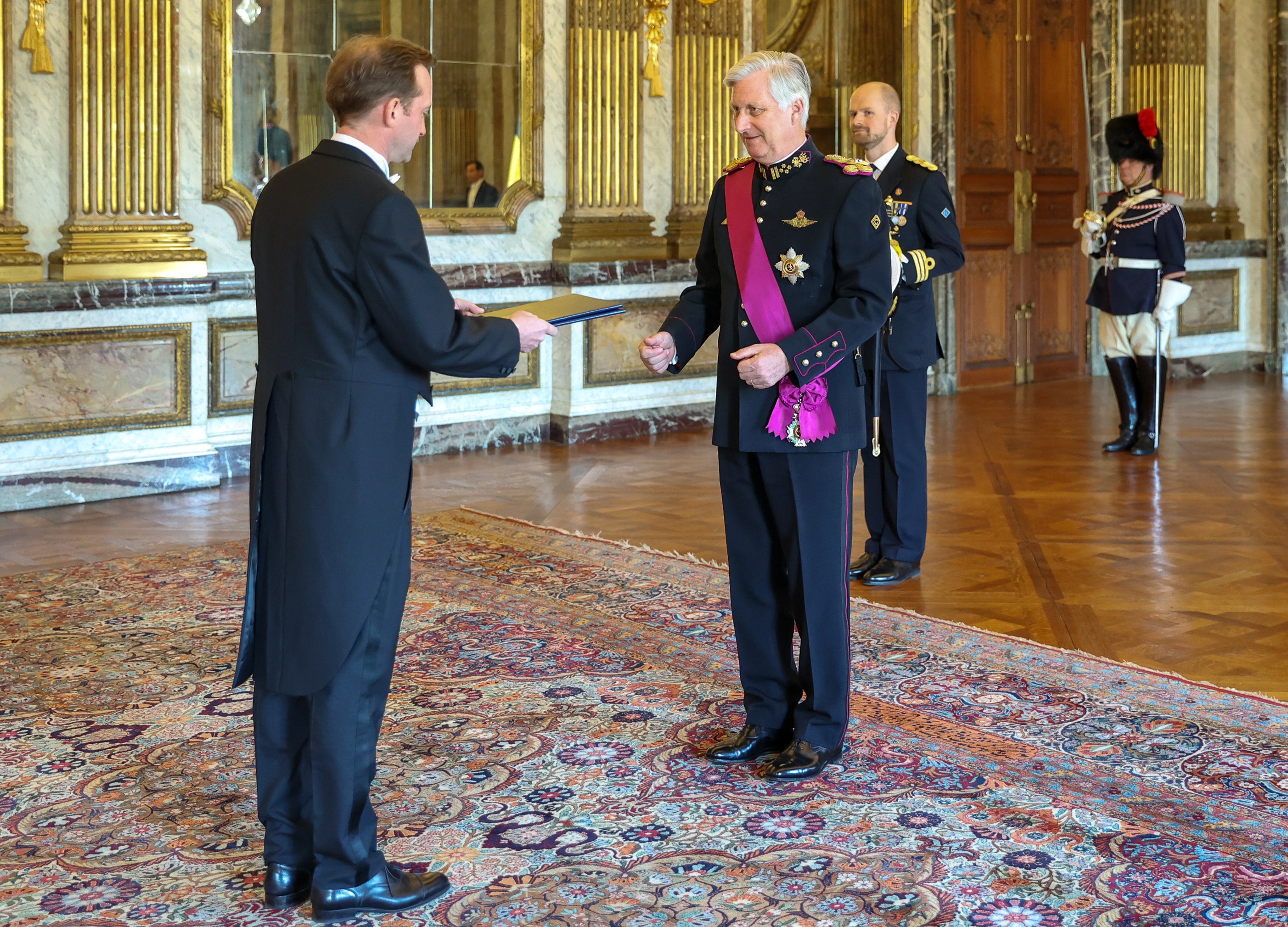 Veľvyslanec Slovenskej republiky v Belgicku Tomáš Kozák odovzdal poverovacie listiny.