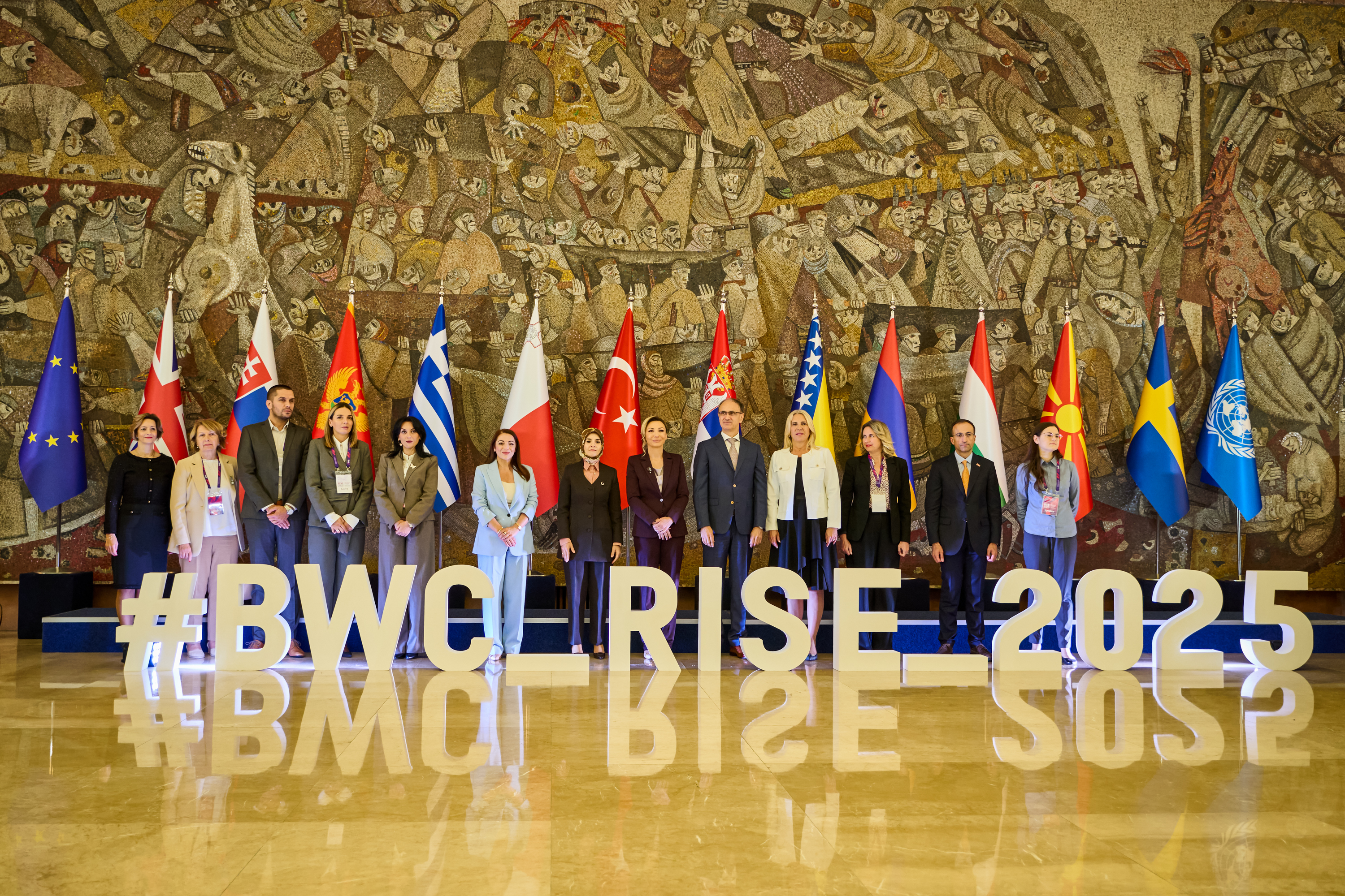 Generálna tajomníčka služobného úradu Miroslava Vozáryová na pracovnej ceste v Srbsku.