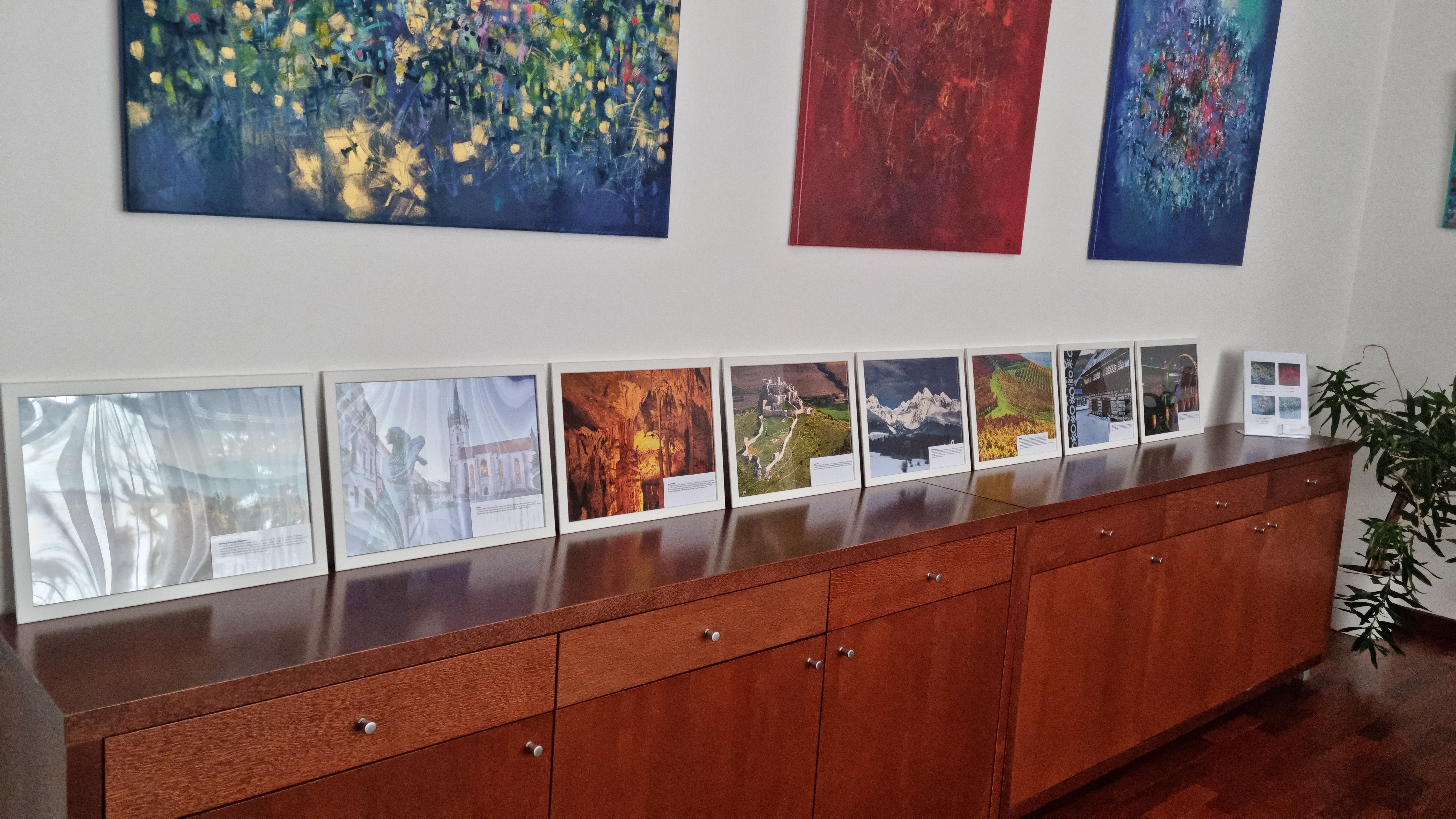 Výstava fotografií Magické Slovensko od Ladislava Struhára.