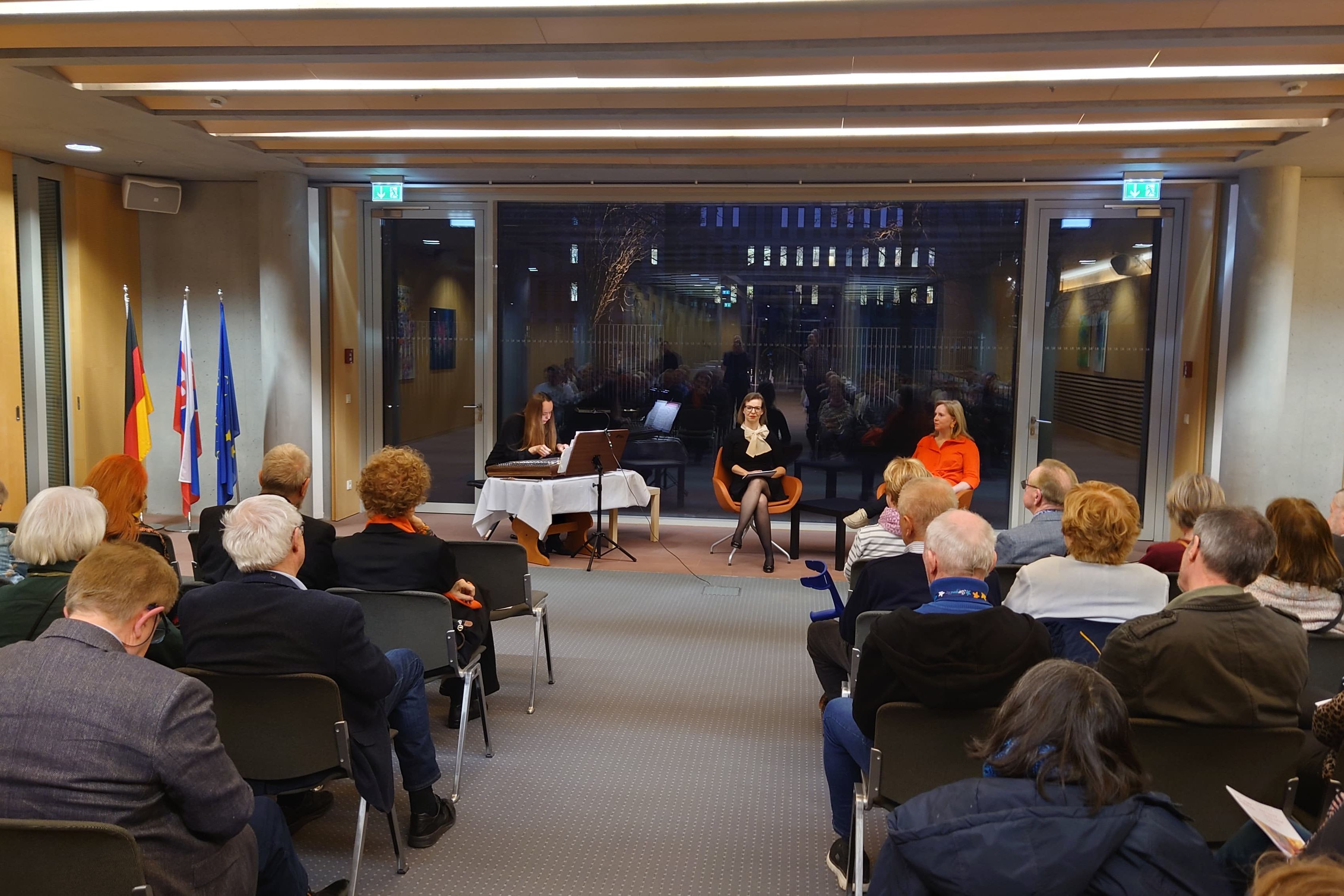 Oslava žien výstavou aj online projektom.