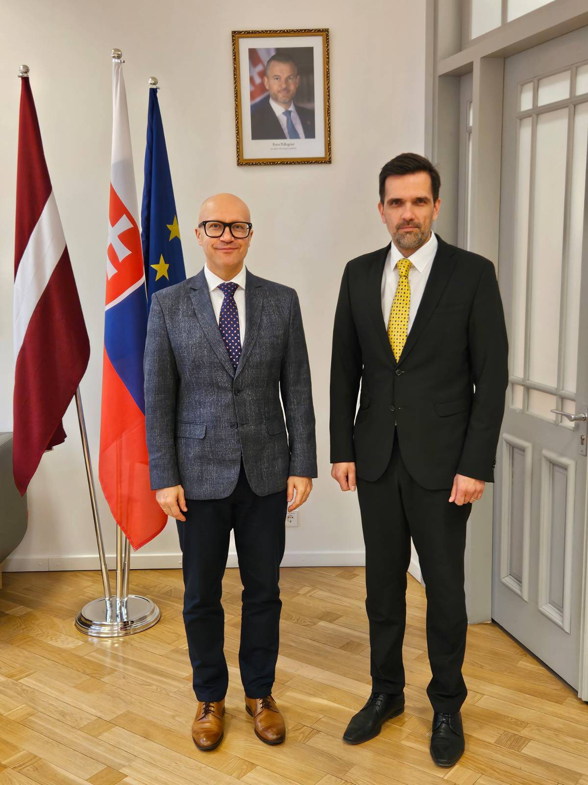 Rokovanie veľvyslancov krajín Slavkovského formátu v Rige.